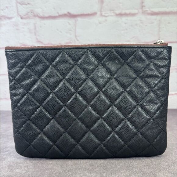 Chanel Black Classic Caviar Quilted O Case Leather Pouch - Picture 5 of 16
